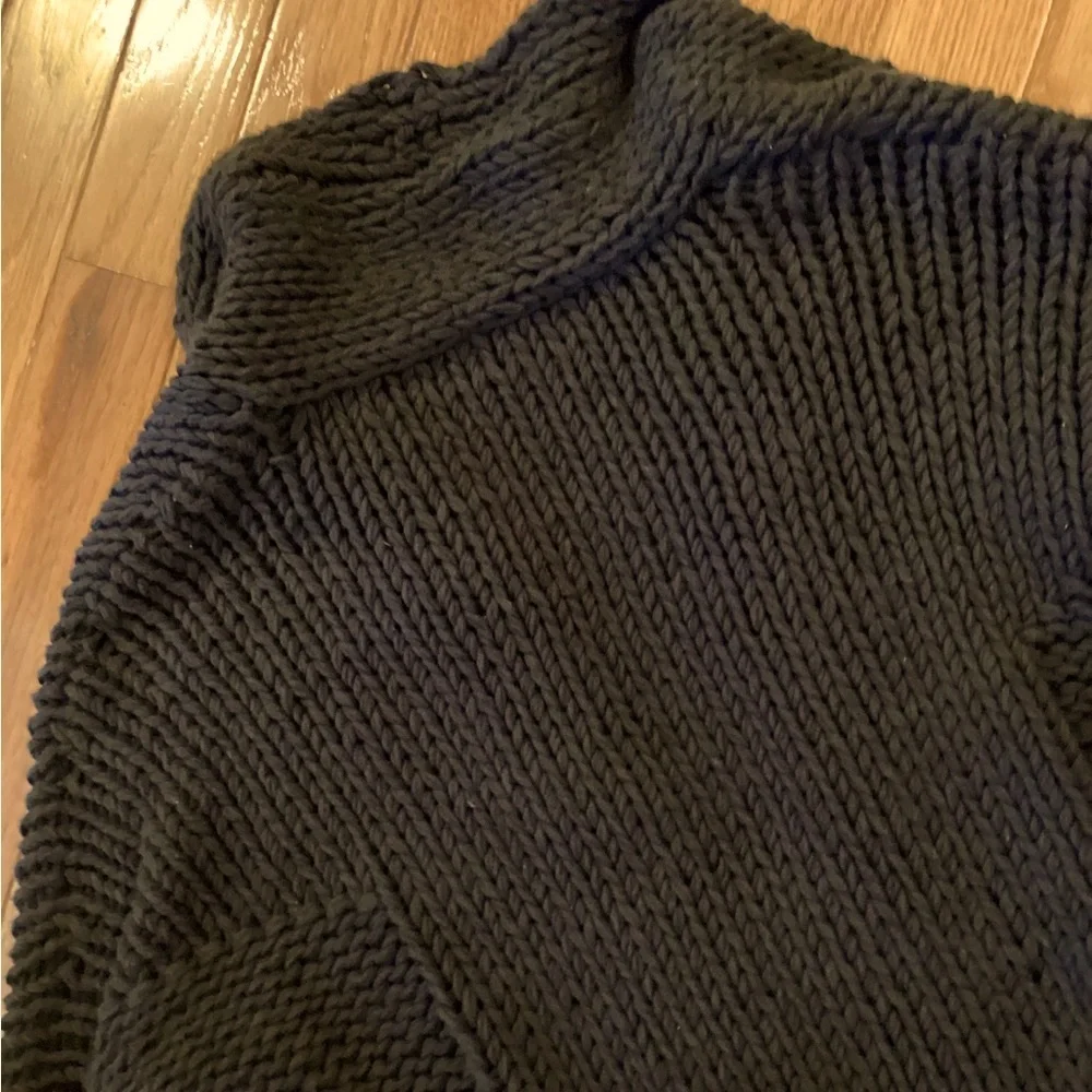 LIKE NEW GAP CHUNKY FISHERMAN HAND KNIT OPEN CARDIGAN BLACK SEMIFITTED SWEATER M